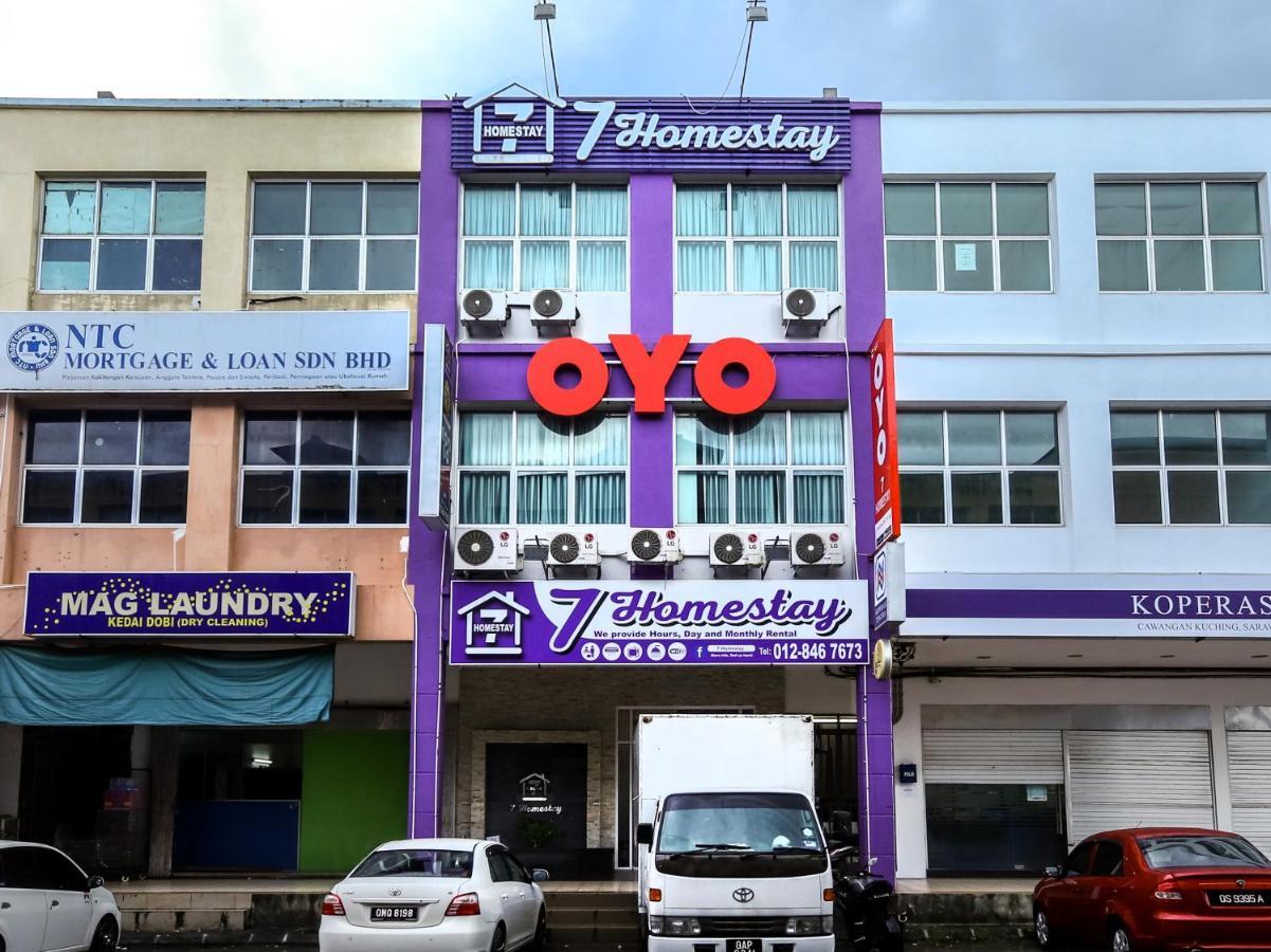 Oyo 980 7 Homestay Kuching Buitenkant foto